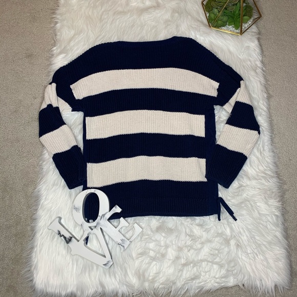 TALBOTS SWEATER - Picture 4 of 4